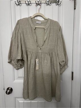 Lightweight Linen Peasant Tunic in Sage